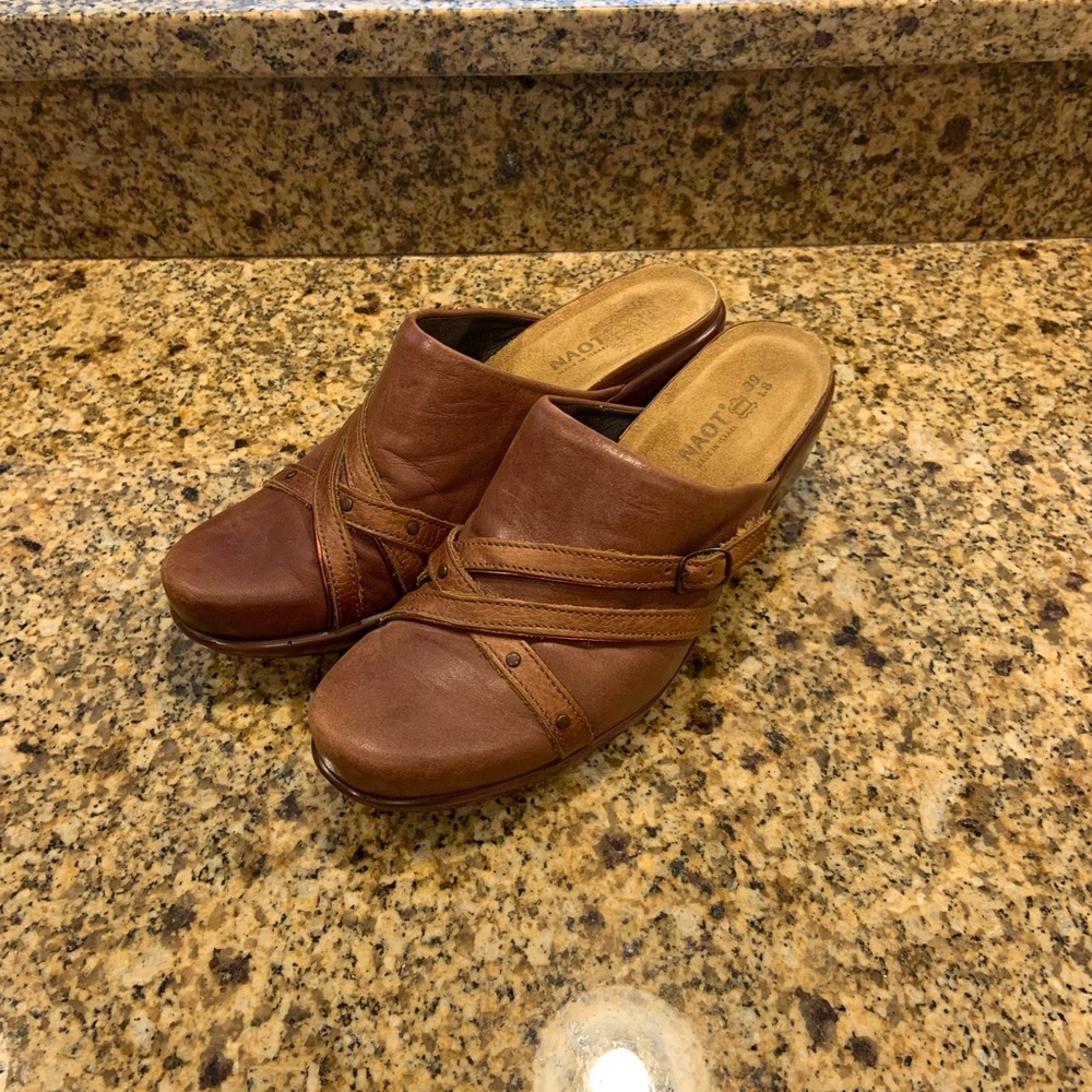 Naot Brown Leather Embellished Wedge Mules Clogs 39 US 8